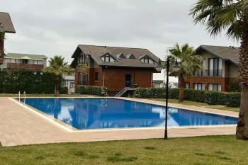 İstanbul Sarıyer'de Çatı Dubleks Daire Satılık